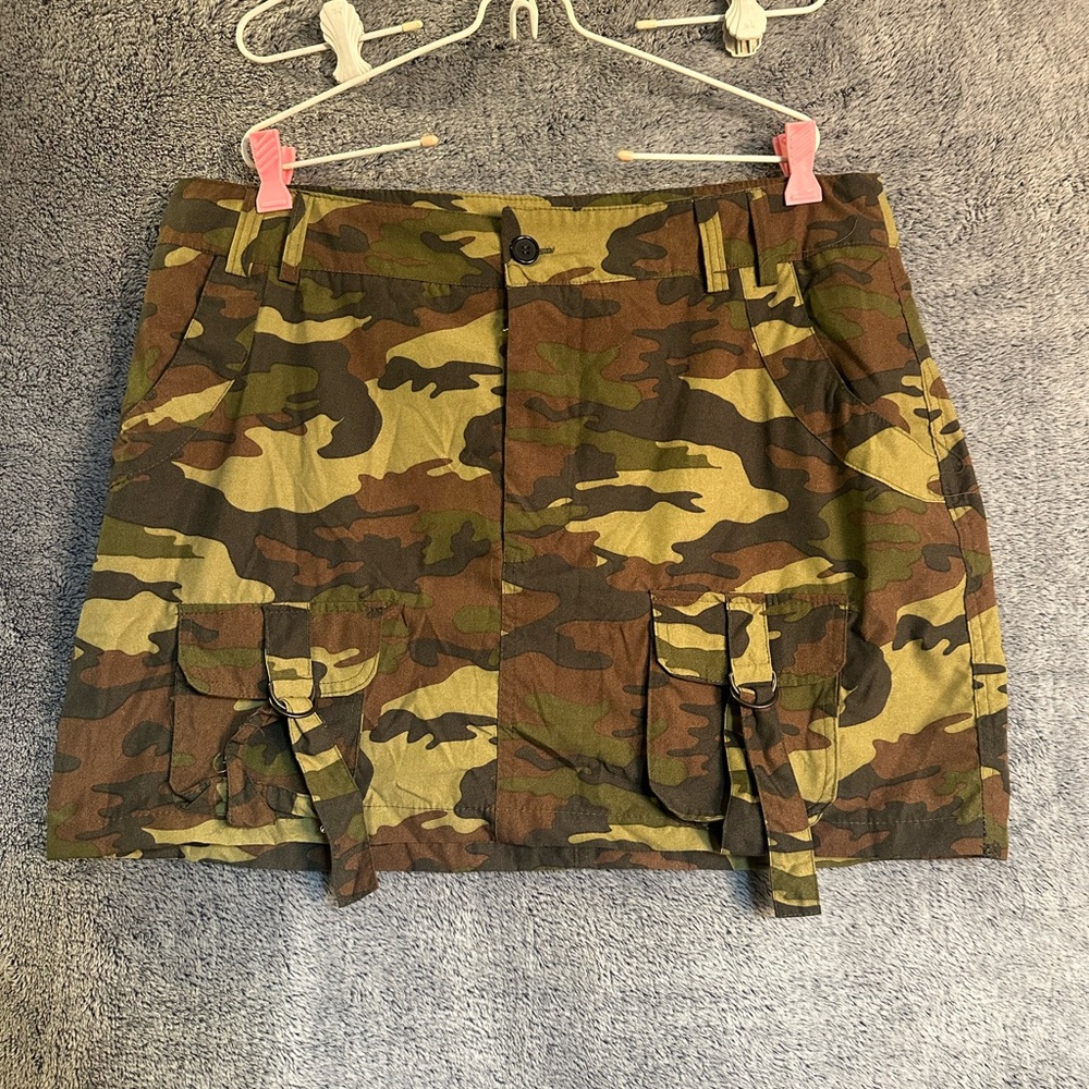 Charlotte Russe Camo Cargo Mini Skirt - Green/Brown XL NWT